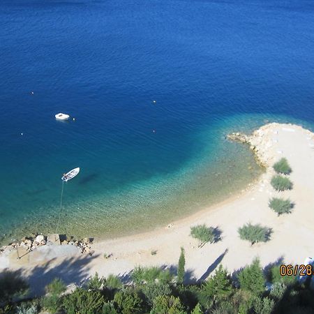Apartments Lozina On The Beach Omis Exterior photo